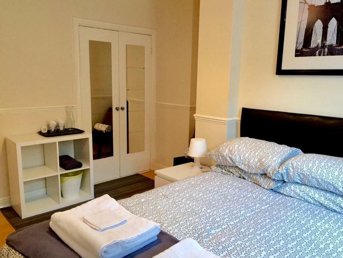 Be My Guest Liverpool - Ground Floor Apartment With Parking Bagian luar foto